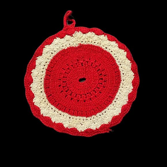 Crocheted Vintage Pot Holders Set of Three - Picture 2 of 8